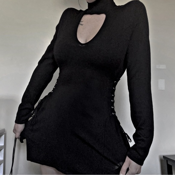 Black Keyhole Long Sleeve Lace Up Side Mini Dress - Picture 4 of 16